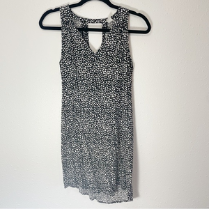 Old navy black +‎ white sundress xsmall
